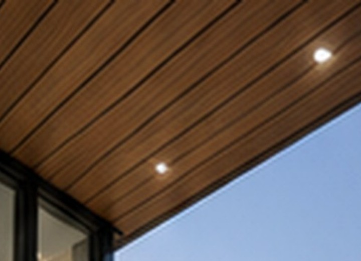 Composite panel soffit detail